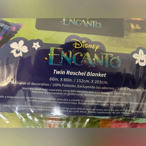 Disney Encanto Twin Raschel blanket NWT - Picture 3 of 4